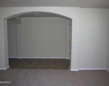 609 E Pearce Road - Photo Thumbnail 15