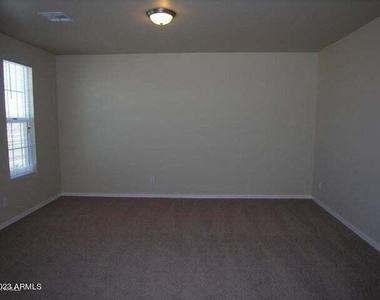609 E Pearce Road - Photo Thumbnail 17