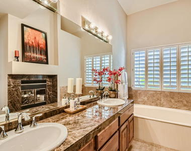 7272 E Gainey Ranch Road - Photo Thumbnail 11