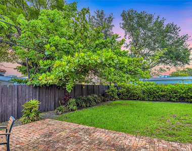 11 Se 13th Street - Photo Thumbnail 28