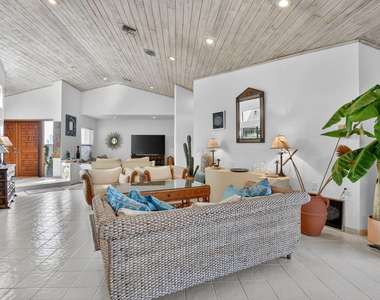 22519 W Esplanada Cir W - Photo Thumbnail 13