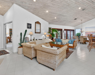 22519 W Esplanada Cir W - Photo Thumbnail 11