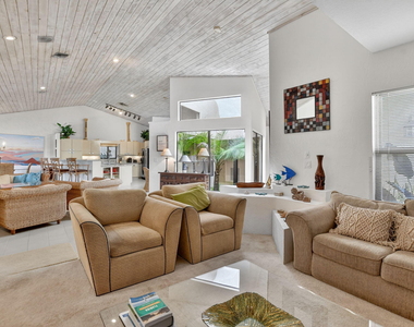22519 W Esplanada Cir W - Photo Thumbnail 8