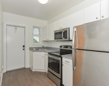 717 2nd Ave - Photo Thumbnail 3