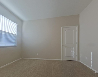 117 S 125th Avenue - Photo Thumbnail 11