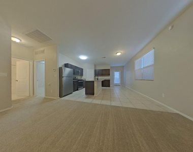 117 S 125th Avenue - Photo Thumbnail 2