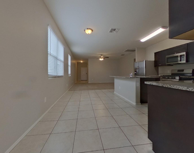 29964 W Mulberry Drive - Photo Thumbnail 4