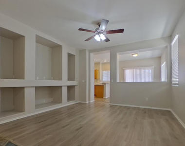 12513 W Washington Street - Photo Thumbnail 1