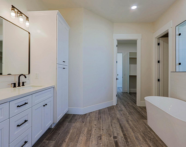 2351 E Cana Lane - Photo Thumbnail 41