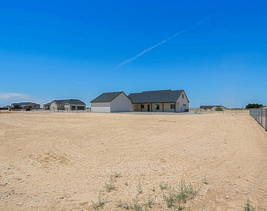 2351 E Cana Lane - Photo Thumbnail 84