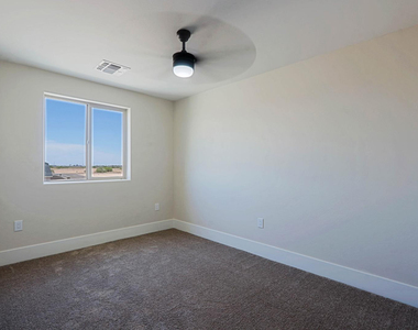 2351 E Cana Lane - Photo Thumbnail 72