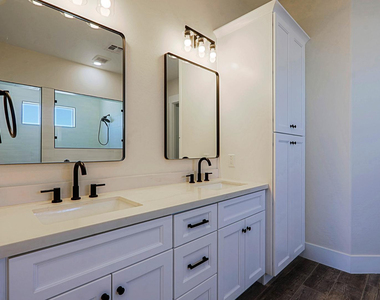 2351 E Cana Lane - Photo Thumbnail 43