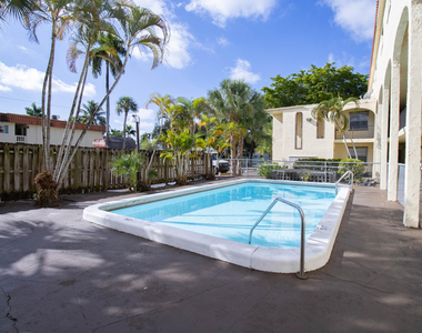 1505 Sw 2nd Street - Photo Thumbnail 15