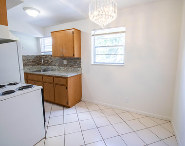 1505 Sw 2nd Street - Photo Thumbnail 2