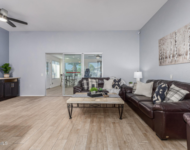 11210 W Pueblo Court - Photo Thumbnail 4