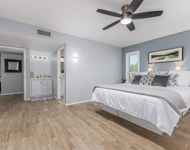 11210 W Pueblo Court - Photo Thumbnail 17