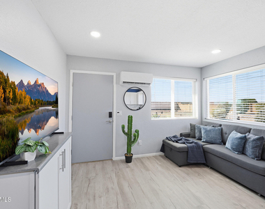 11210 W Pueblo Court - Photo Thumbnail 38