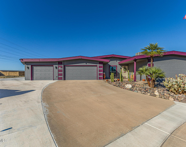 11210 W Pueblo Court - Photo Thumbnail 3