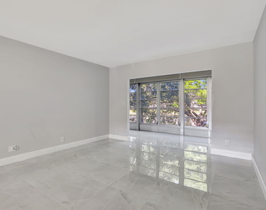2202 Lucaya Bend - Photo Thumbnail 13
