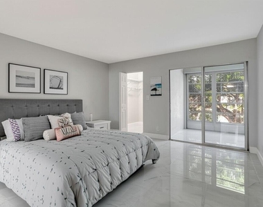 2202 Lucaya Bend - Photo Thumbnail 3
