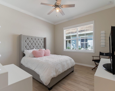 19546 Weathervane Way - Photo Thumbnail 8