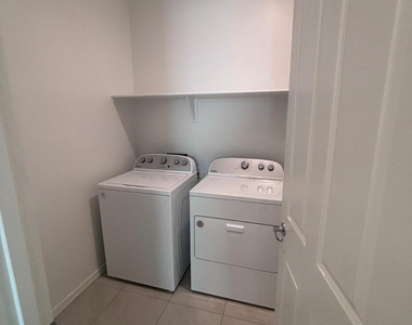 4421 W Palace Station Road - Photo Thumbnail 5