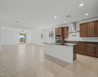 4421 W Palace Station Road - Photo Thumbnail 15