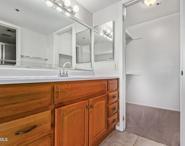 2615 N Hayden Road - Photo Thumbnail 15