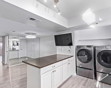 2615 N Hayden Road - Photo Thumbnail 6