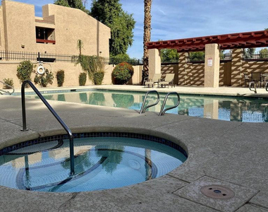 3131 W Cochise Drive - Photo Thumbnail 17