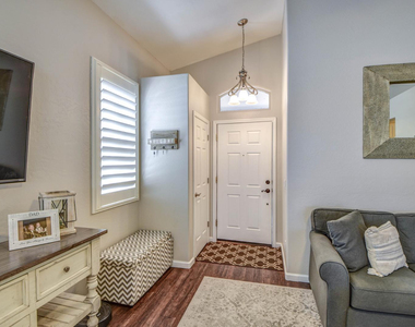 2567 E Brooks Street - Photo Thumbnail 10