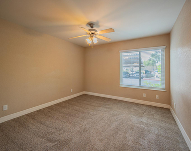 3500 N Hayden Road - Photo Thumbnail 10