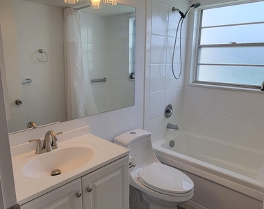 613 Fanshaw - Photo Thumbnail 4