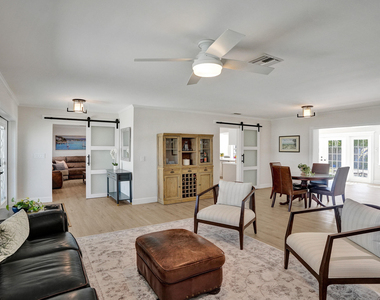 3930 Ne 21st Avenue - Photo Thumbnail 8