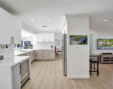 3930 Ne 21st Avenue - Photo Thumbnail 20