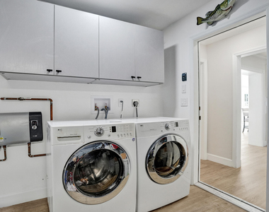 3930 Ne 21st Avenue - Photo Thumbnail 30