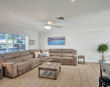 3930 Ne 21st Avenue - Photo Thumbnail 21
