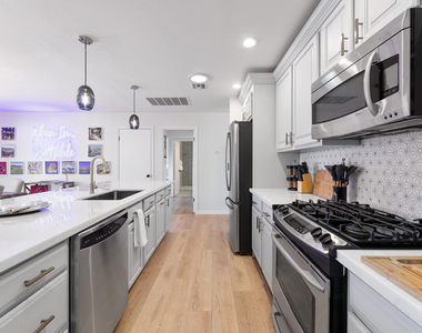 8307 E Arlington Road - Photo Thumbnail 8