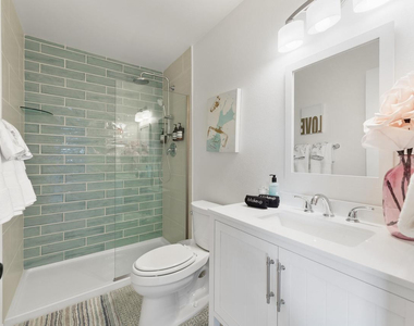 8307 E Arlington Road - Photo Thumbnail 14