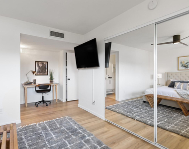 8307 E Arlington Road - Photo Thumbnail 13