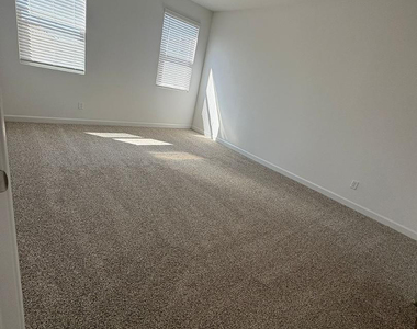 17745 W Turquoise Avenue - Photo Thumbnail 20