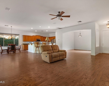 4018 E Harrison Street - Photo Thumbnail 18