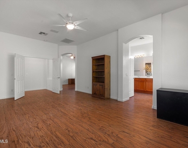 4018 E Harrison Street - Photo Thumbnail 14