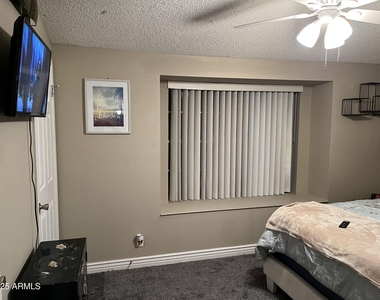 5813 N 59th Drive - Photo Thumbnail 15