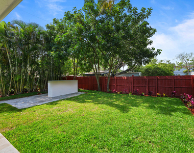1404 Ne 2nd Street - Photo Thumbnail 23
