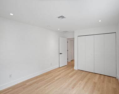 1404 Ne 2nd Street - Photo Thumbnail 10