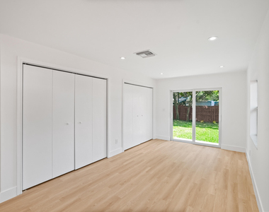1404 Ne 2nd Street - Photo Thumbnail 9
