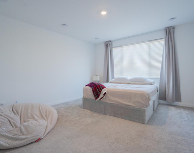 4607 S 111th Drive - Photo Thumbnail 17