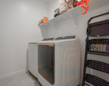 4607 S 111th Drive - Photo Thumbnail 21