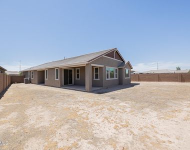 4607 S 111th Drive - Photo Thumbnail 31